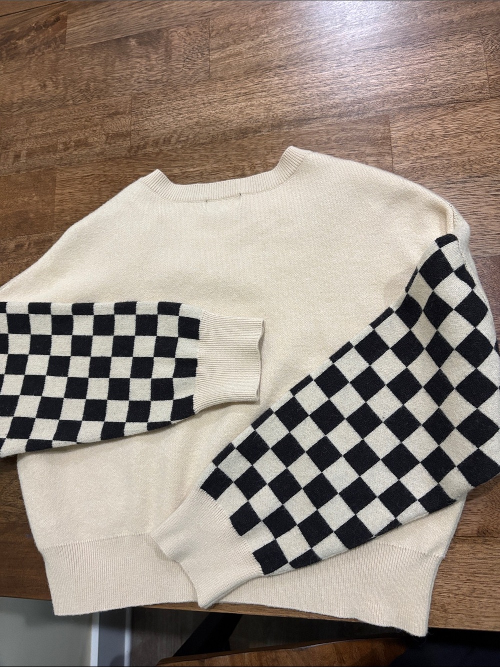 Originality Smiley Sweater Checked Sleeves Cropped Juniors Size M Cream & Black - Picture 4 of 8